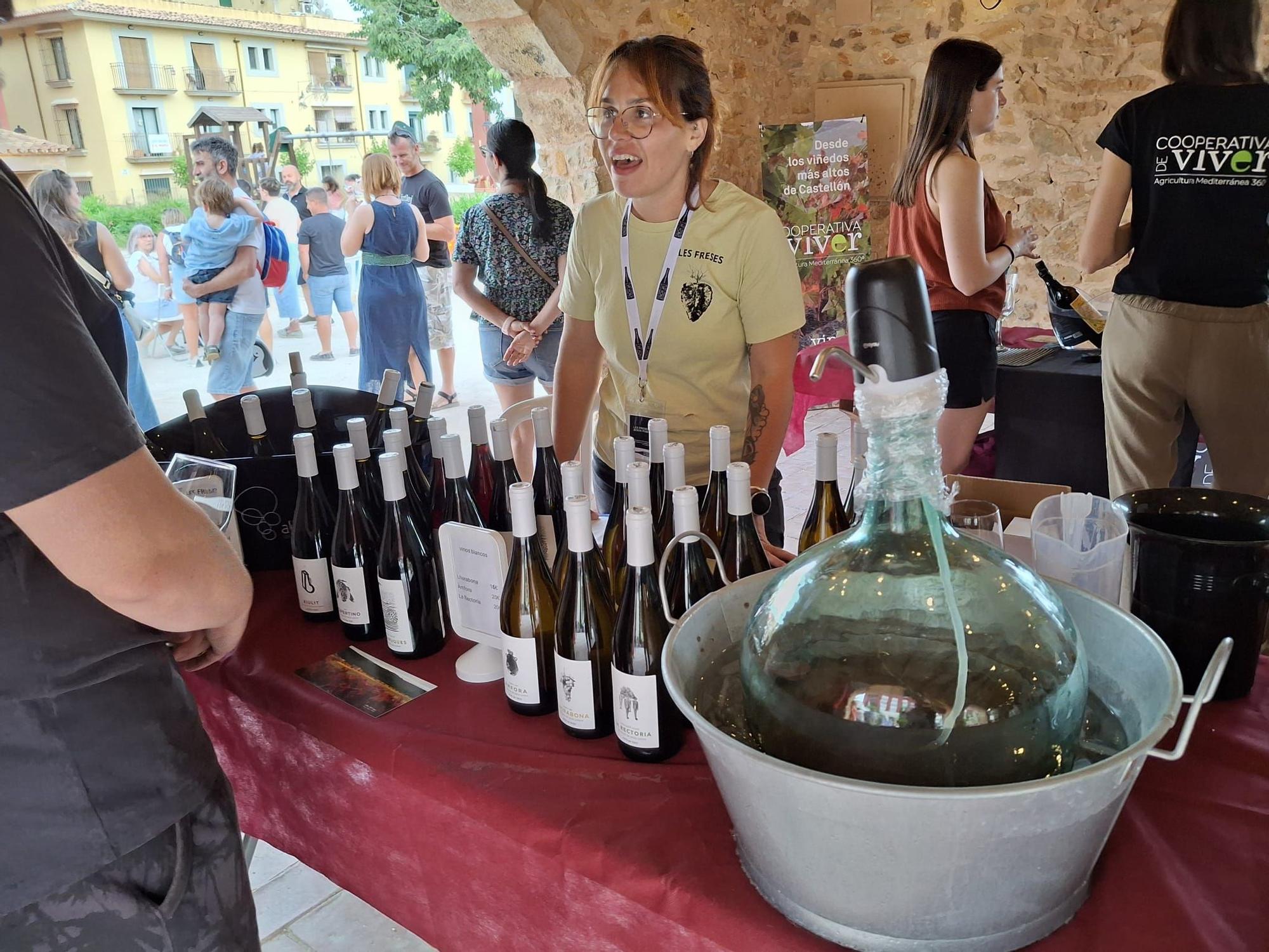 Singulares, de "poble" e insulares: la gran fiesta del vino en el riurau de Jesús Pobre (imágenes)