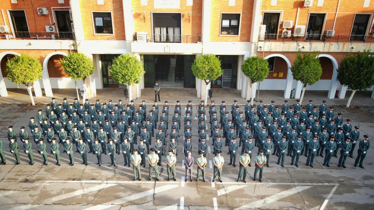 Alumnos de la Guardia Civil en la comandancia de Sevilla