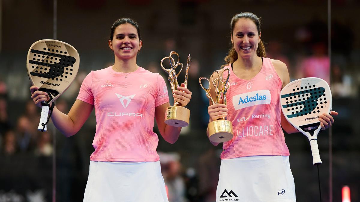 Delfi y Gemma ganaron su primer título juntas en Gijón el año pasado
