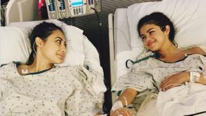 Selena Gómez y su amiga, la actriz Francia Raisa, que le ha donado un riñón.