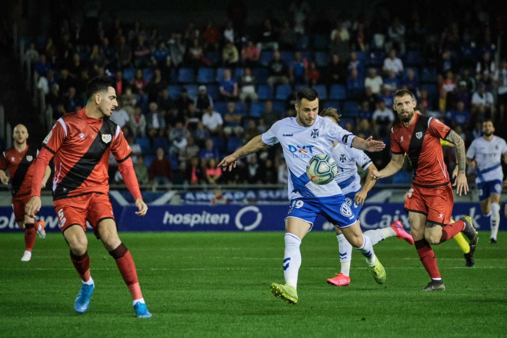 Partido de Liga CD Tenerife y el Rayo Valllecano.