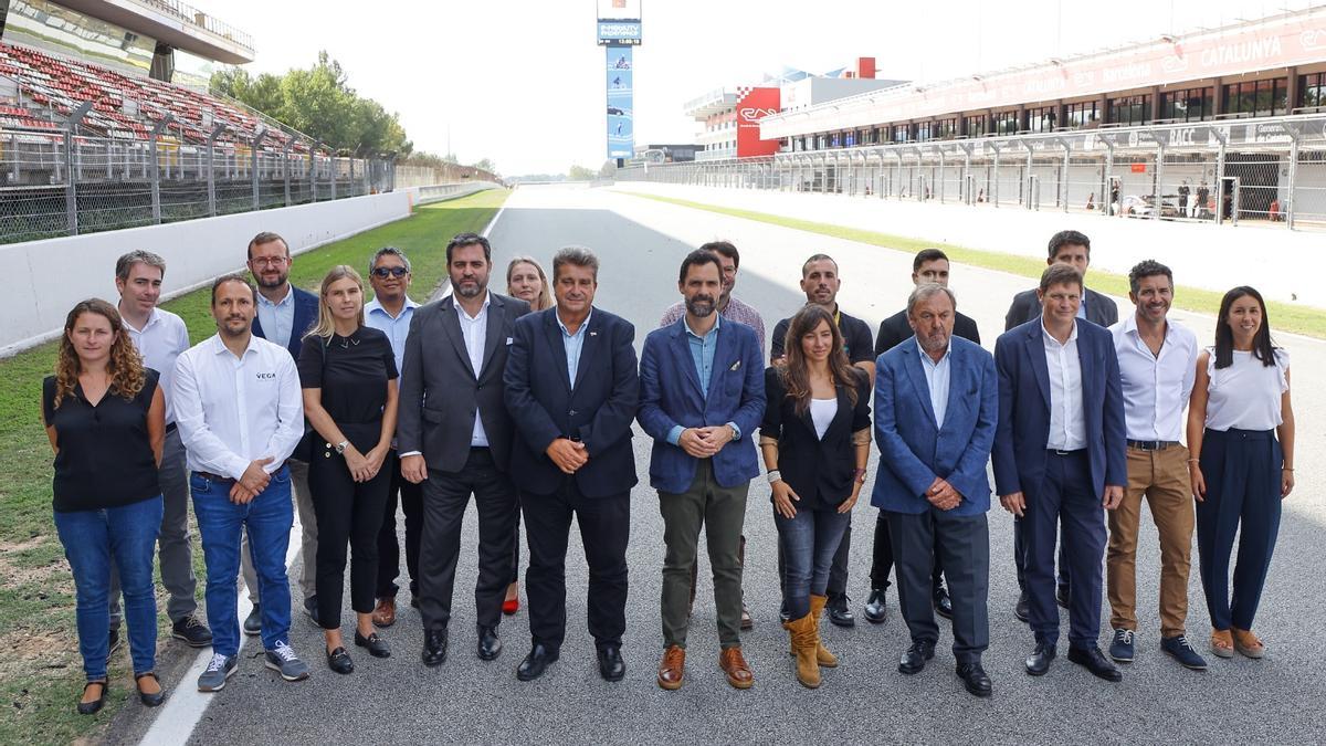 El conseller d'Empresa i Treball, Roger Torrent i Ramió, en la presentación de la feria e-Mobility Experience en el Circuit de Barcelona-Catalunya, en Montmeló.