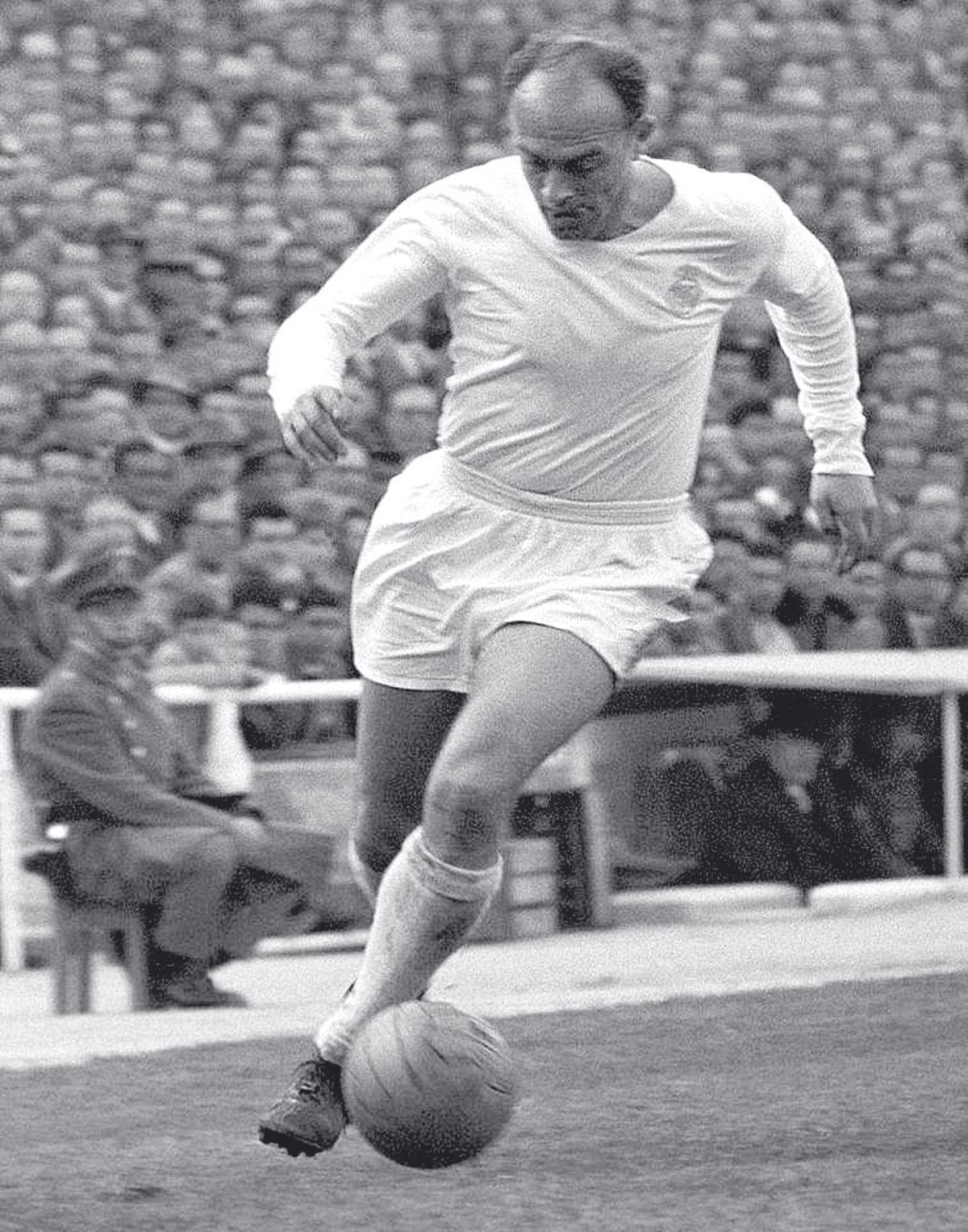 Alfredo Di Stéfano durante su etapa en el Real Madrid