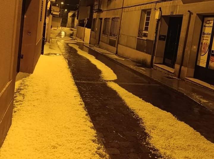 GALERÍA | Así fue en imágenes la tormenta de granizo en Zamora esta madrugada
