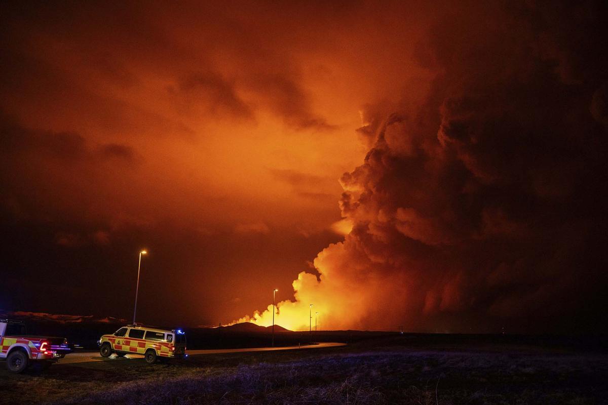 Erupción volcánica cerca de la montaña Fagradalsfjall en la península de Reykjanes al suroeste de Reykjavik