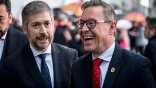 Feijóo encarga al 'número dos' de Ayuso la organización del congreso del PP