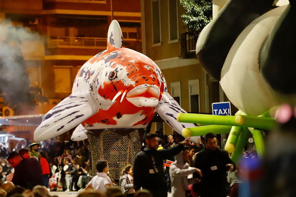 El desfile del Entierro de la Sardina y la quema, en imágenes