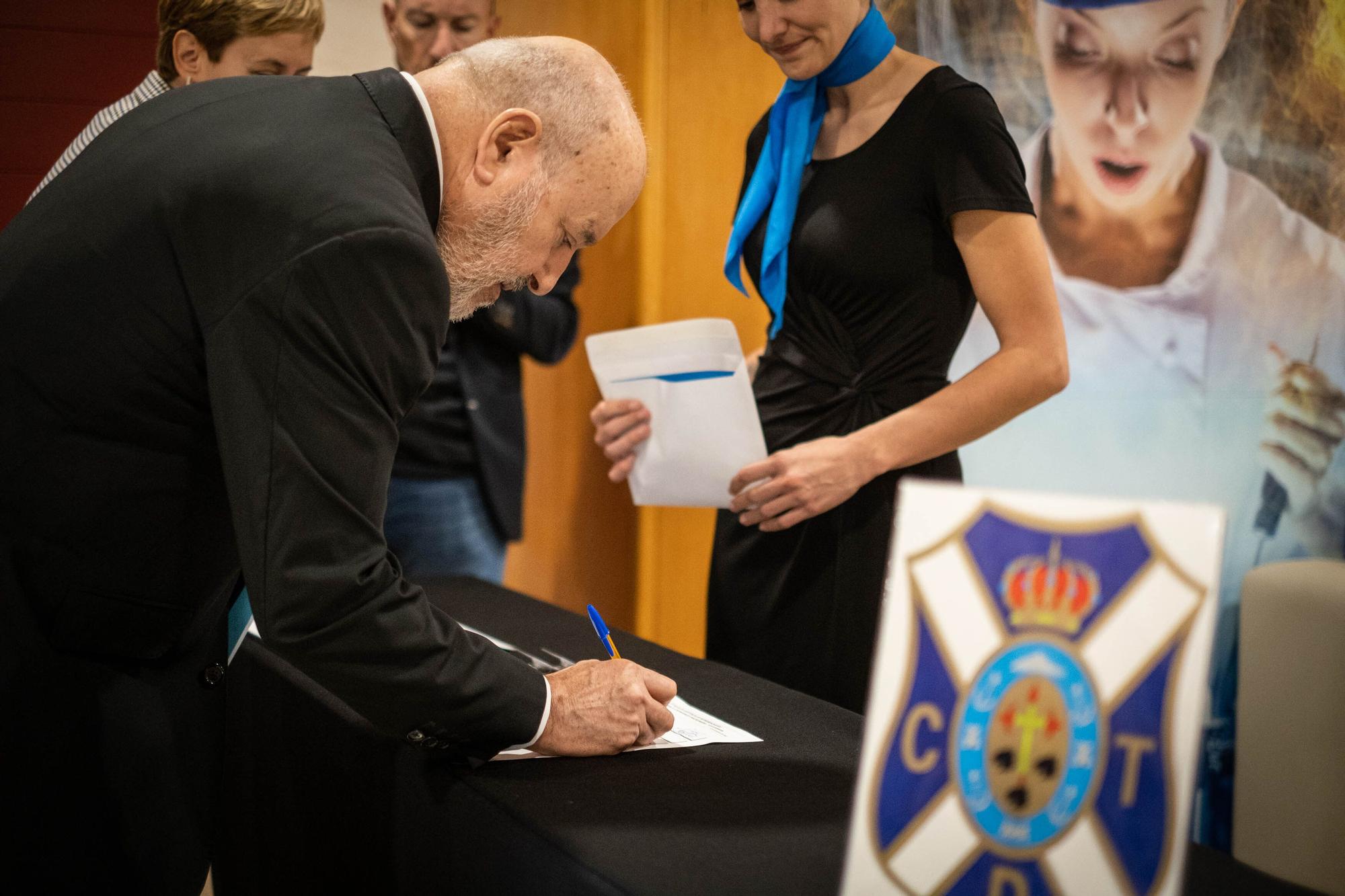 Paulino Rivero, nuevo presidente del CD Tenerife