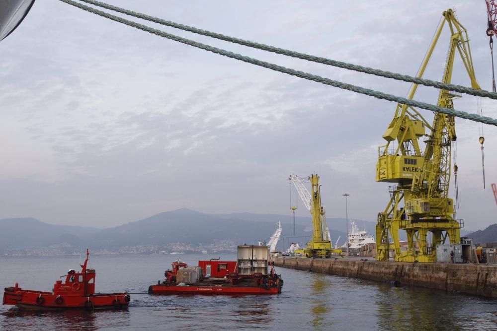 Llegan a aguas de Rande las estructuras que reforzarán las coronas de los pilares