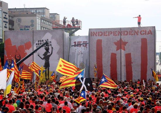 La manifestació de la Diada omple la Diagonal