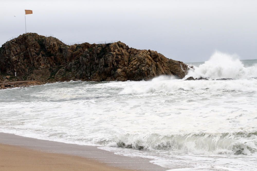 Efectes del temporal al passeig de Blanes