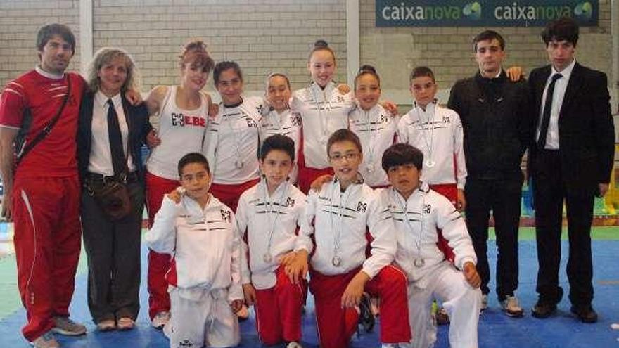 Competidores del Hebe Moaña en el campeonato.