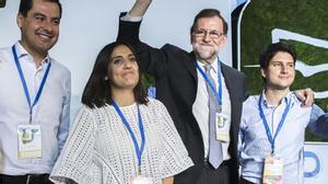 Rajoy als joves: ’Porteu-vos bé, perquè la gent del PP no es porta malament mai’.