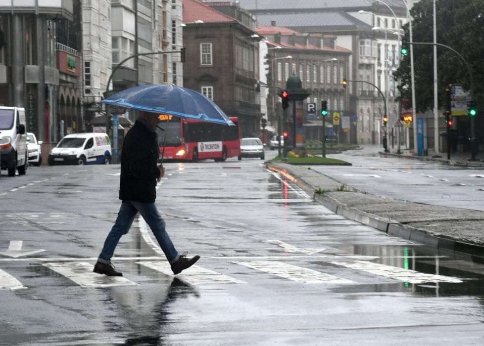 Galicia se sitúa en la influencia de una borrasca localizada al norte que dejará aire frío en las capas altas de la atmósfera. Traerá inestabilidad atmosférica y lluvias generalizadas.