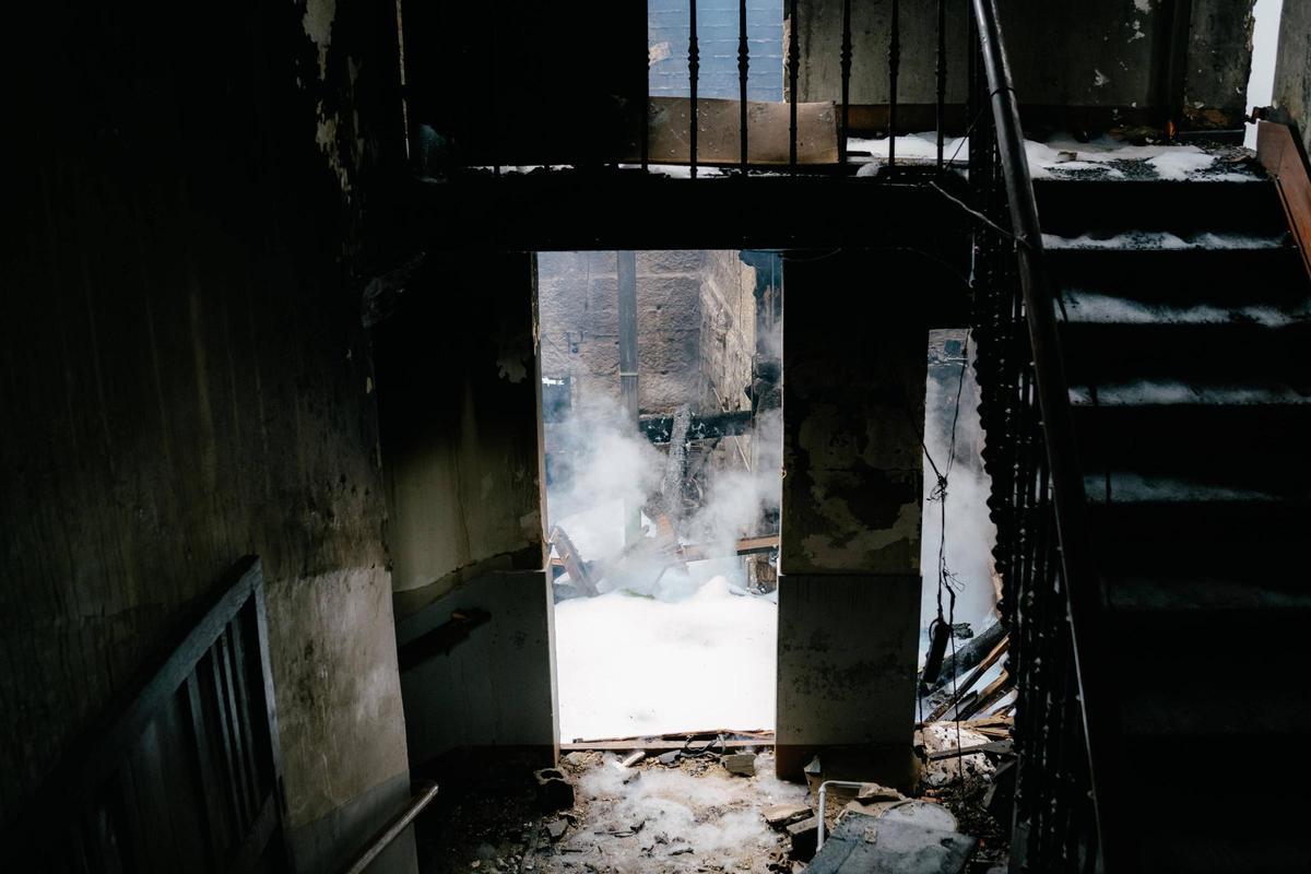 Imagen de la destrucción de la antigua Casa de Baños.