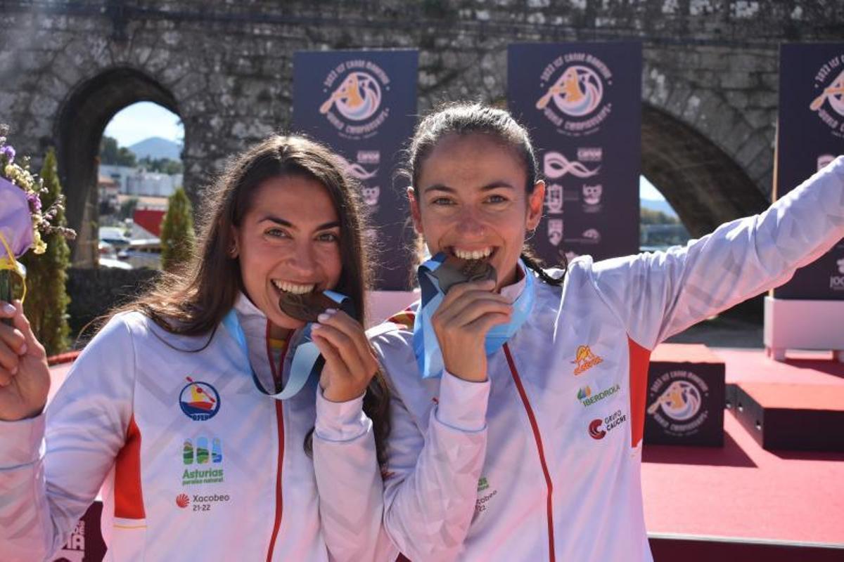 Las “Tanias” se coronaron ayer en Ponte da Lima como campeonas del Mundo. |  // FDV
