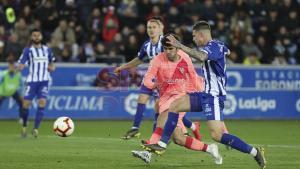 Las imágenes del partido entre Alavés y FC Barcelona de la jornada 34 de La Liga Santander disputado en Mendizorroza.