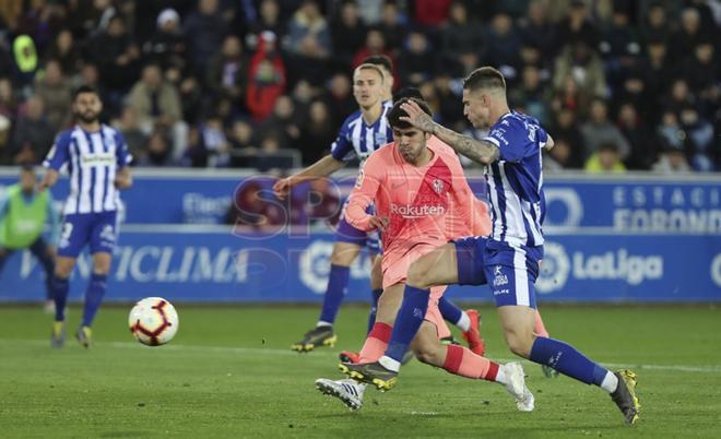 Las imágenes del partido entre Alavés y FC Barcelona de la jornada 34 de La Liga Santander disputado en Mendizorroza.