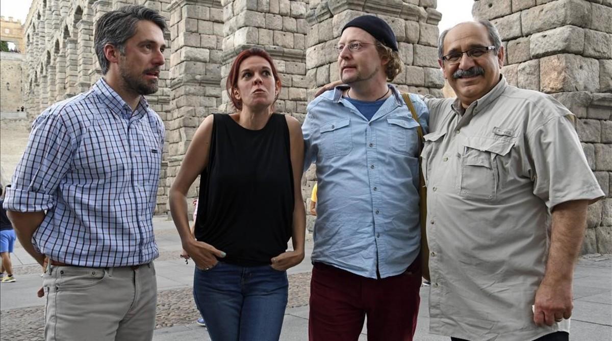 Mónica García Prieto, ganadora del premio Cirirlo Rodríguez, con los finalistas del galardón el pasado mayo en Segovia. Mónica García Prieto, ganadora del premio Cirirlo Rodríguez, con los finalistas del galardón el pasado mayo en Segovia.