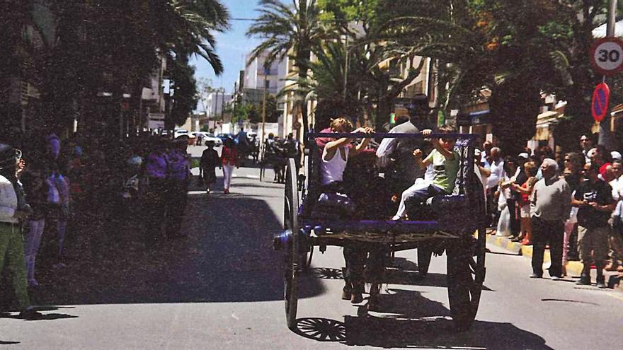 Final de la desfilada de carros, Primer Diumenge de Maig de 2013.