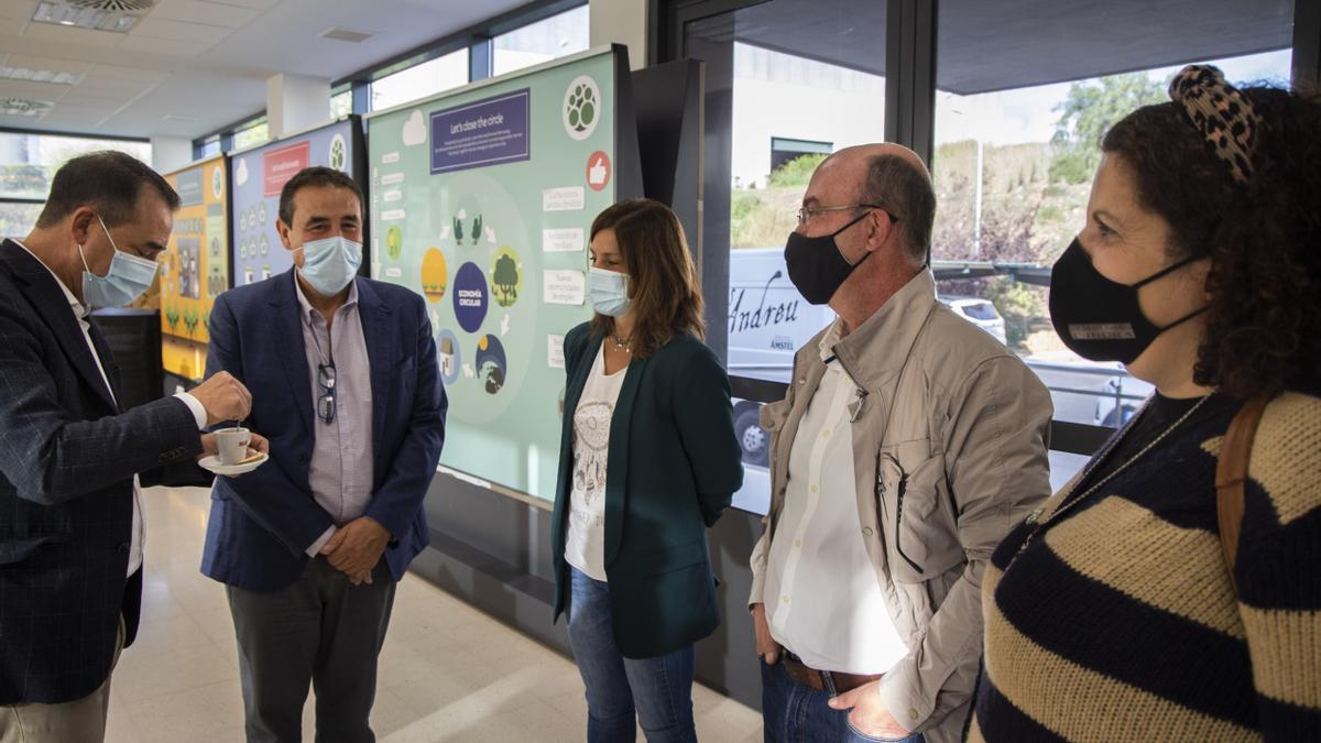 Robert Raga, Julio Monreal, Sandra Pascual, Enrique Martínez e Isidora Pérez