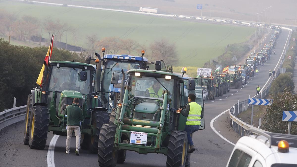 Las imágenes de la protesta de agricultores en Córdoba