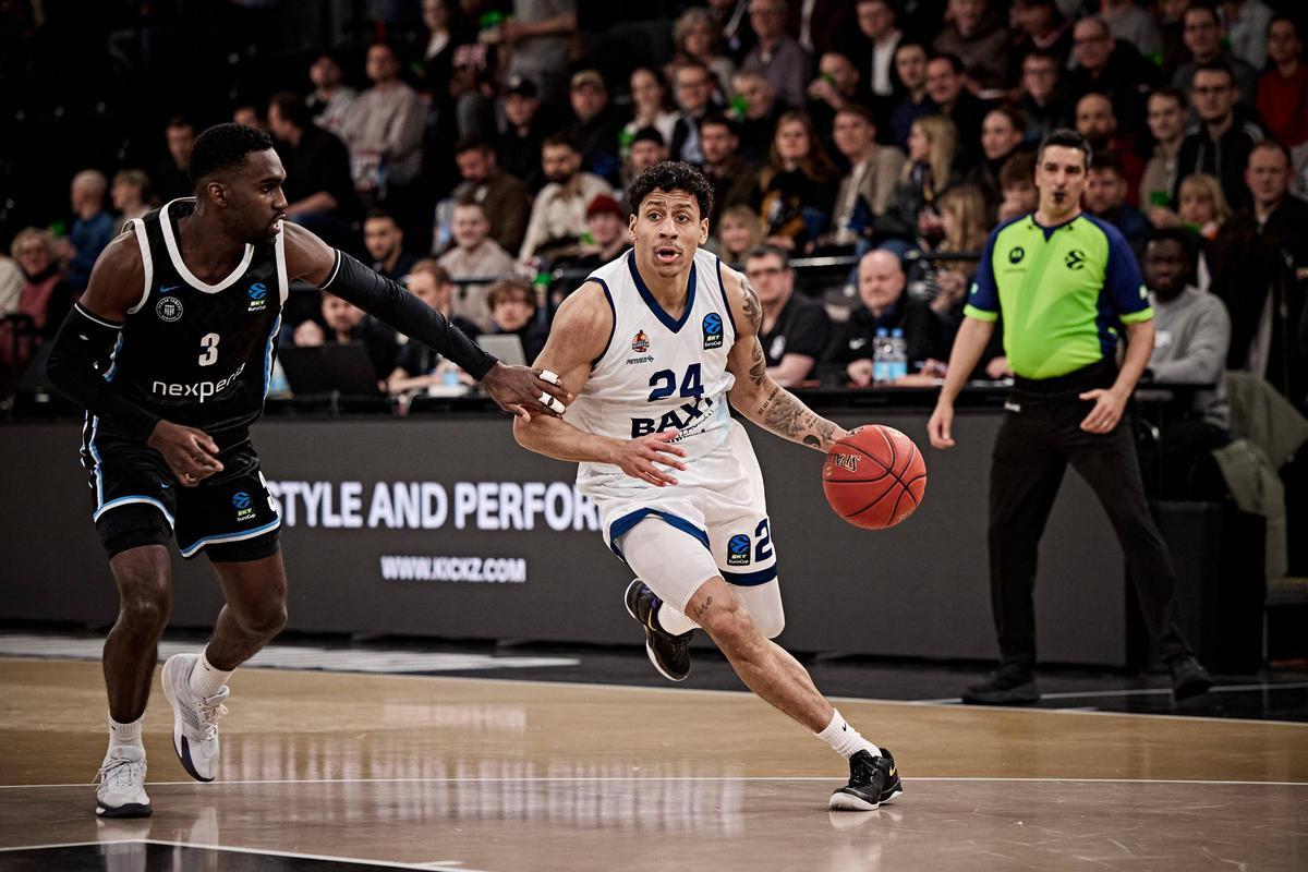 Eli Brooks, durant el partit de dimecres passat a Hamburg