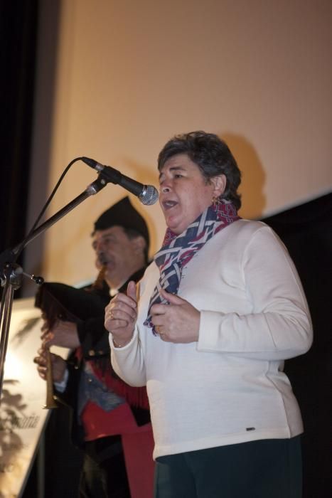 Entrega de premios del concurso de tonada "Ciudá de Llangréu".