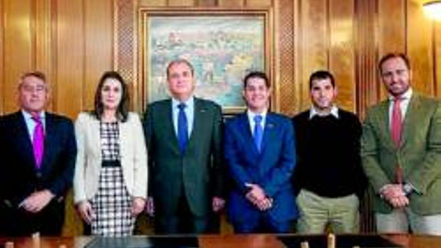 Monago anuncia 150.000 euros para 4 viviendas públicas en Retamal