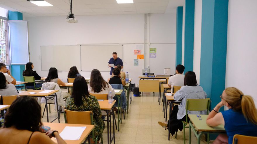 Medio centenar de plazas quedarán desiertas en las oposiciones de Educación