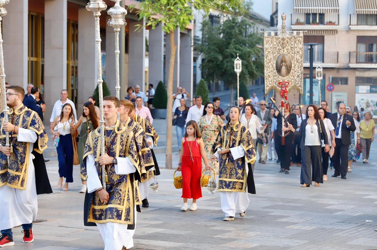 Rosario Vespertino de la Hermandad del Rocío Rosario Vespertino de la Hermandad del Rocío