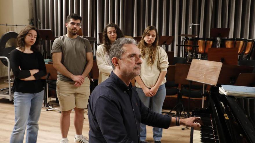 Clase magistral del pianista Juan E. Crespo en el Conservatorio