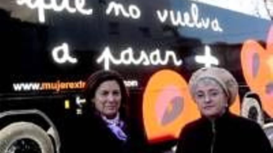 El autobús contra la violencia de género llega al Campo Arañuelo