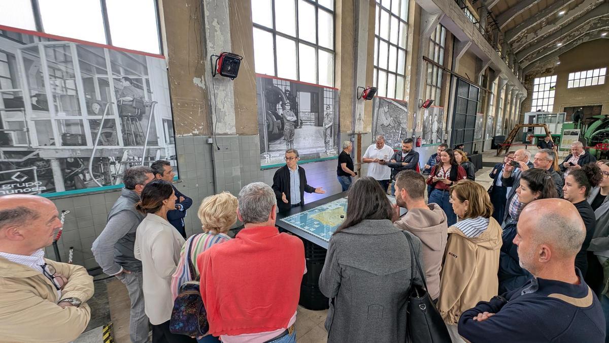 La presentación de la exposición, en la casa de máquinas del pozo San José.