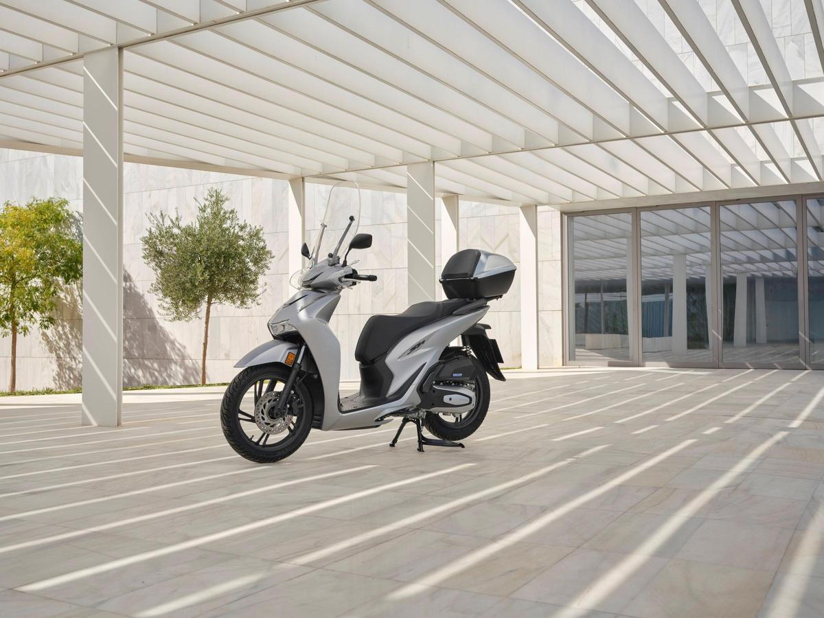 Honda SH125i 2026: más conectada, más cómoda, más SH