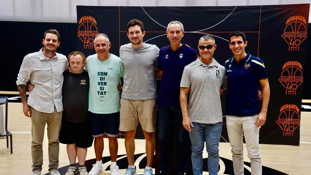 Presentación del proyecto del Valencia Basket 'Entrenando con Referentes'
