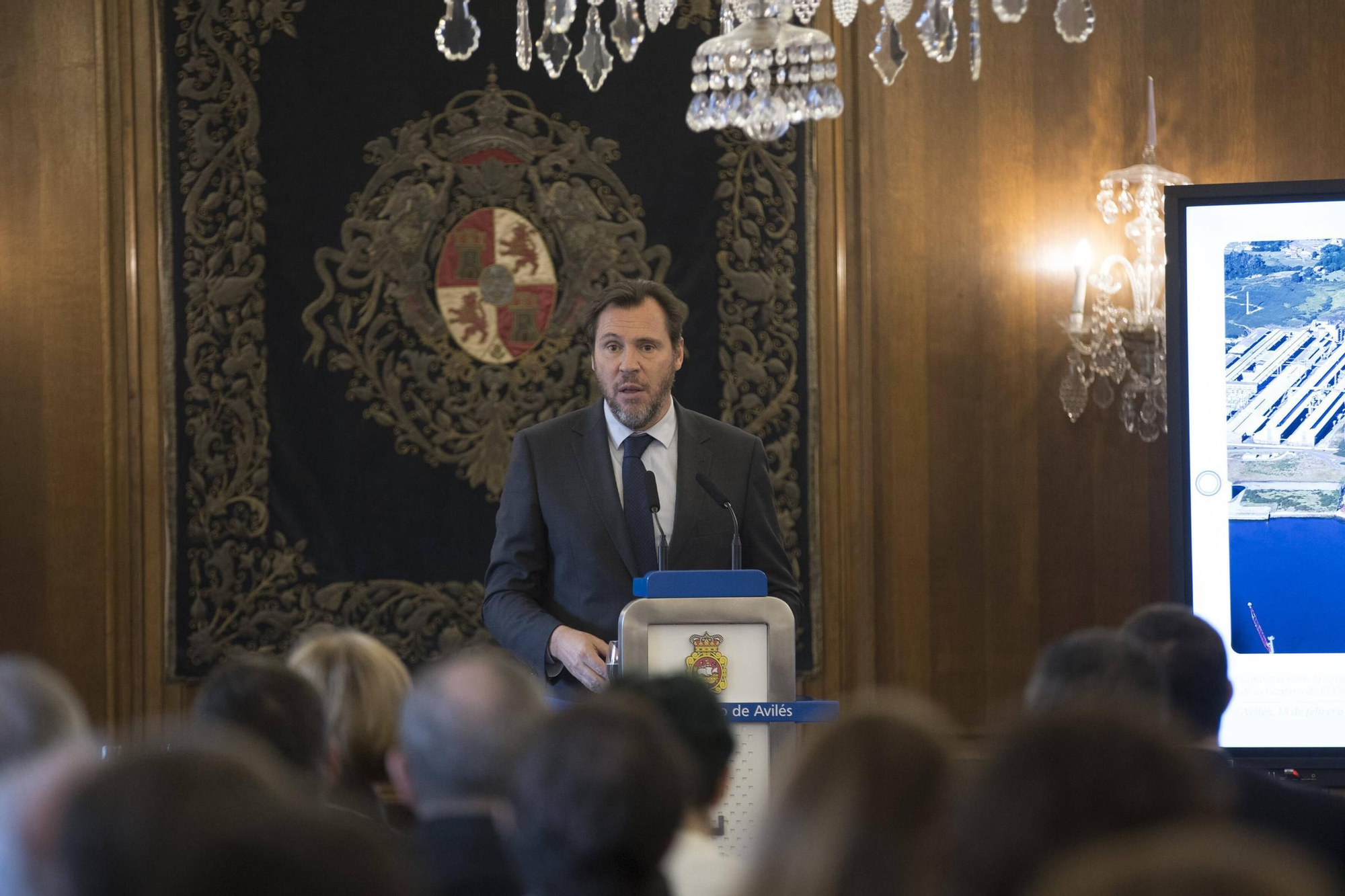 EN IMÁGENES: Así ha sido la visita a Avilés de Óscar Puente, ministro de Transportes y Movilidad Sostenible