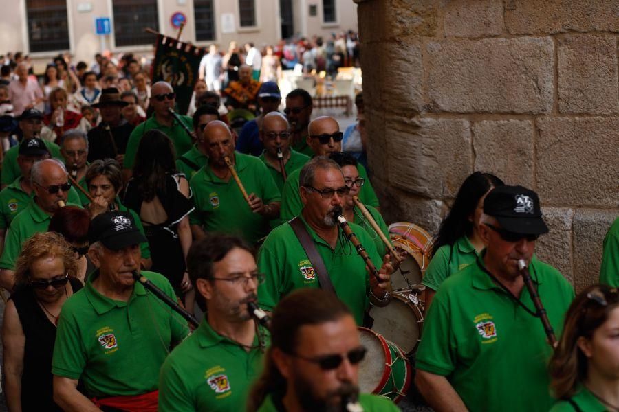 Desfile de trajes regionales