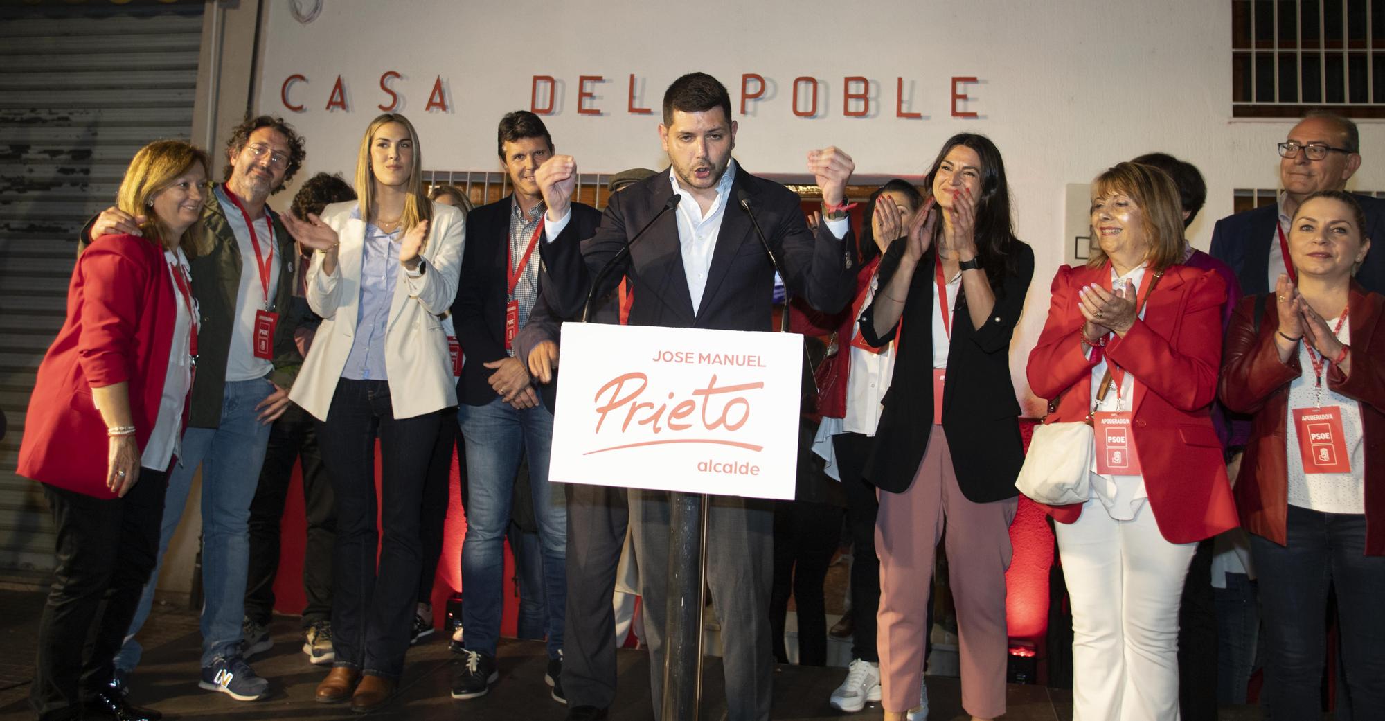 La celebración de la victoria del PSPV-PSOE de Gandia en la Casa del Poble