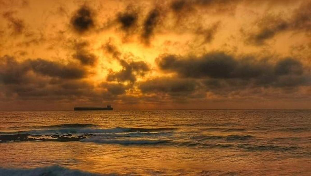 Amanecer en Las Palmas de Gran Canaria (25/07/19) Amanecer en Las Palmas de Gran Canaria (25/07/19)