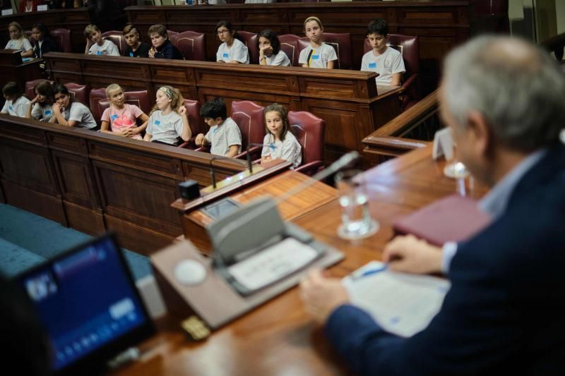 Pleno Infantil en el Parlamento de Canarias 61 alumnos ejercerán de diputados por un dia  | 09/03/2020 | Fotógrafo: Andrés Gutiérrez Taberne