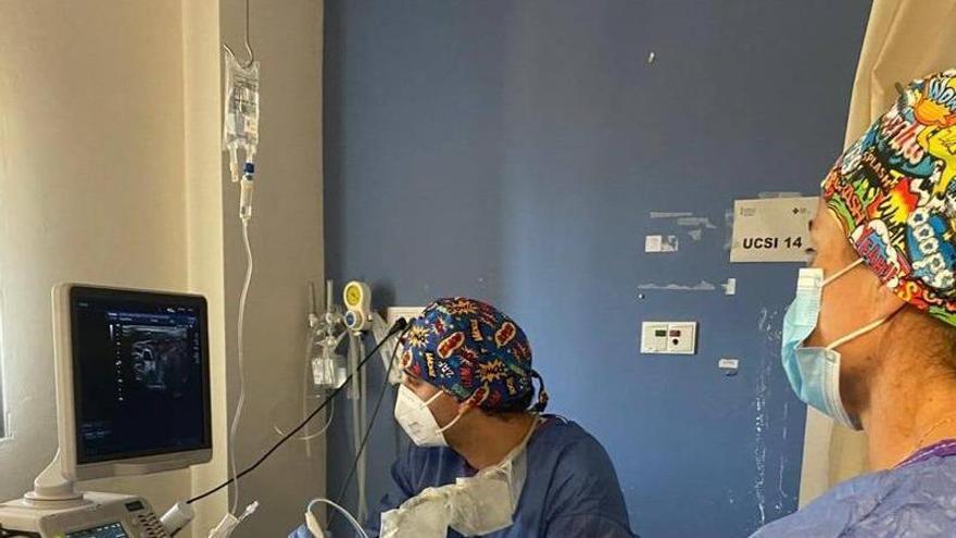 Elda lidera un tratamiento sin cirugía para nódulos tiroideos