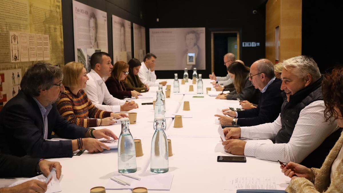 La Diputación de València celebró este lunes su reunión semanal del equipo de gobierno en Ontinyent.