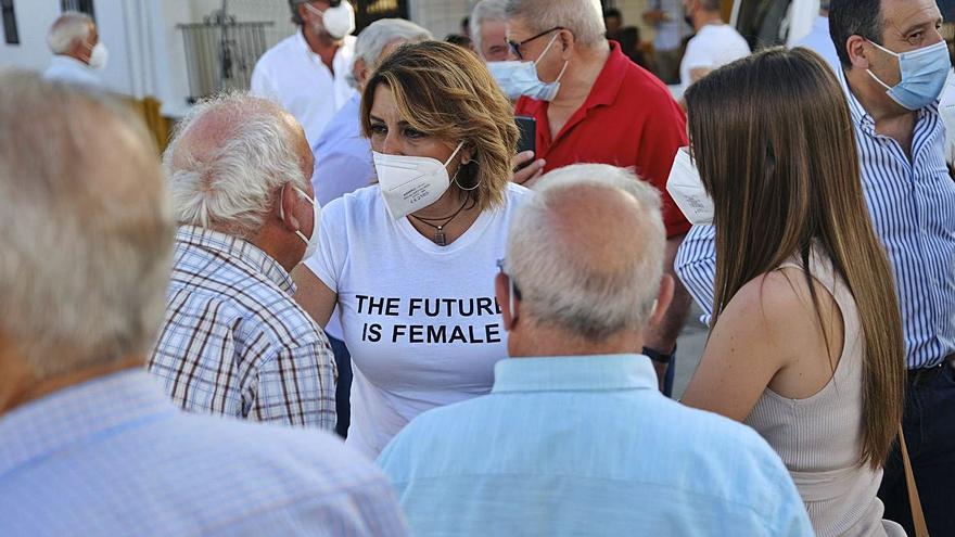 Susana Díaz, el pasado sábado durante su encuentro con militantes en Cuevas del Becerro.