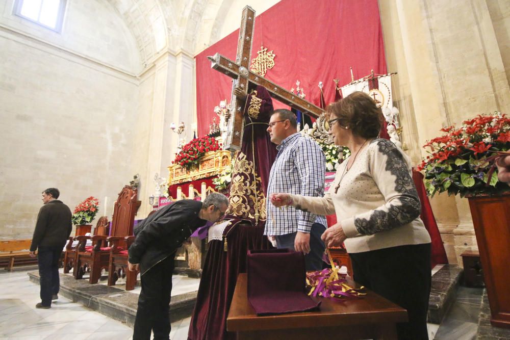 Besapié en la Iglesia de las Santas Justa y Rufina de Orihuela