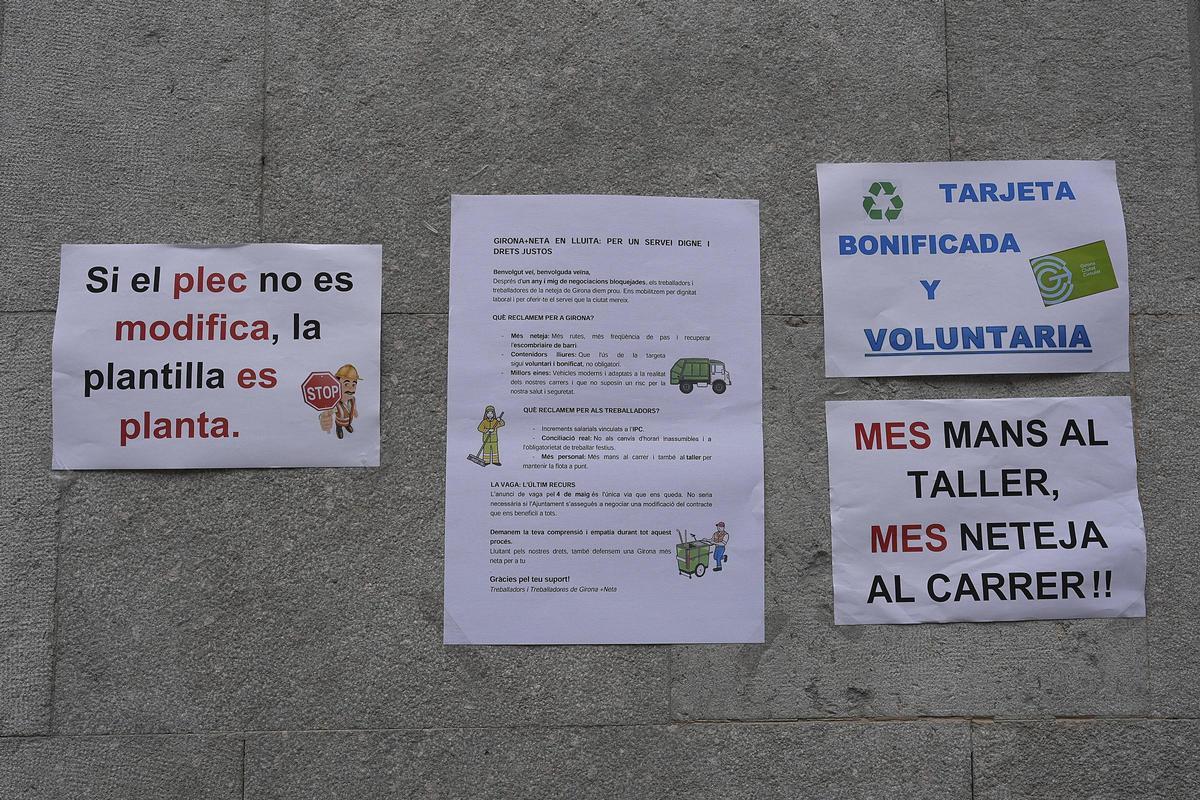 Les reivindicacions de la plantilla, explicades en uns cartells.