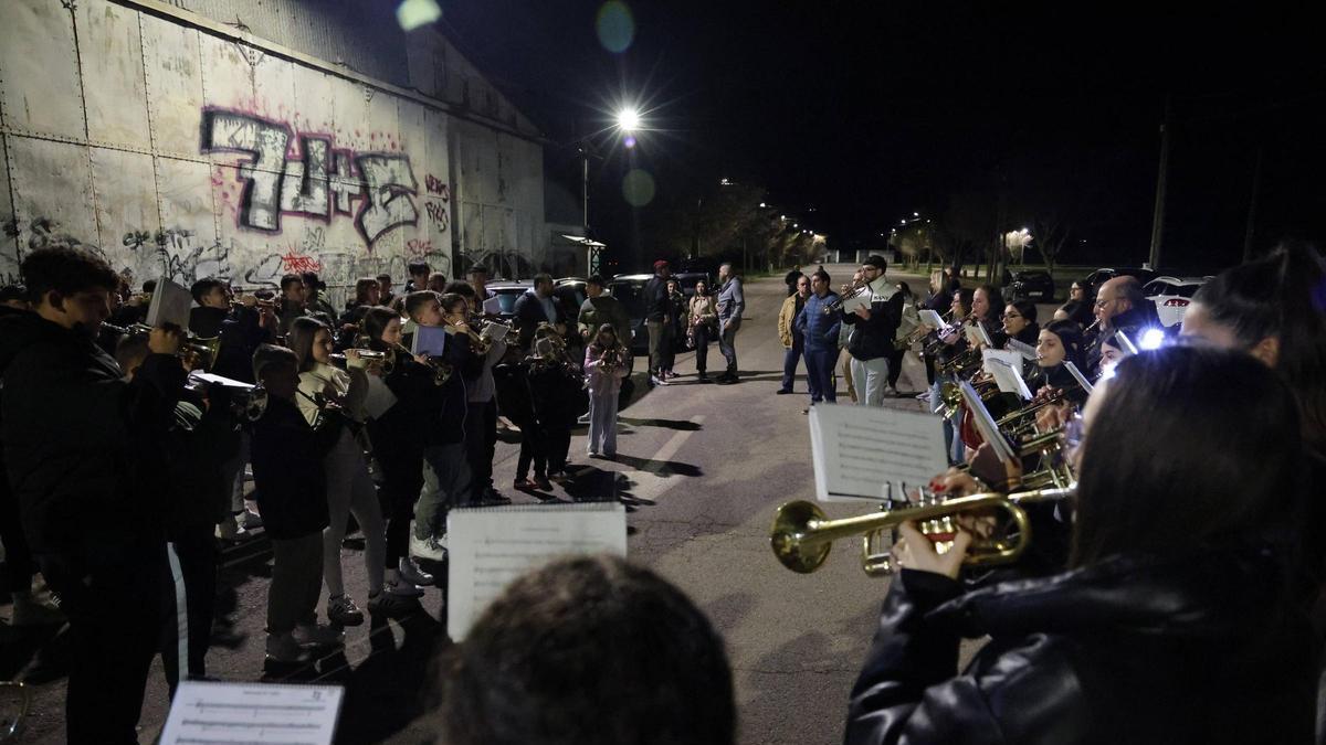 Vídeo | De Barriadas Unidas a la Semana Santa: la historia de la banda del Humilladero de Cáceres y su 40 aniversario