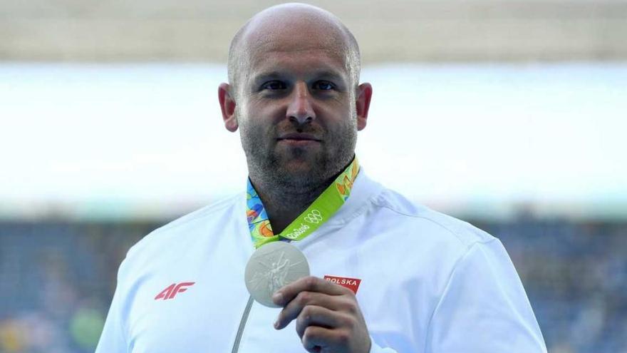 Un atleta subhasta la medalla de plata guanyada a Rio per salvar un nen amb càncer