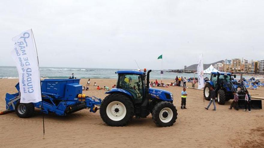 El Ayuntamiento mejora el &#039;look&#039; de Las Canteras