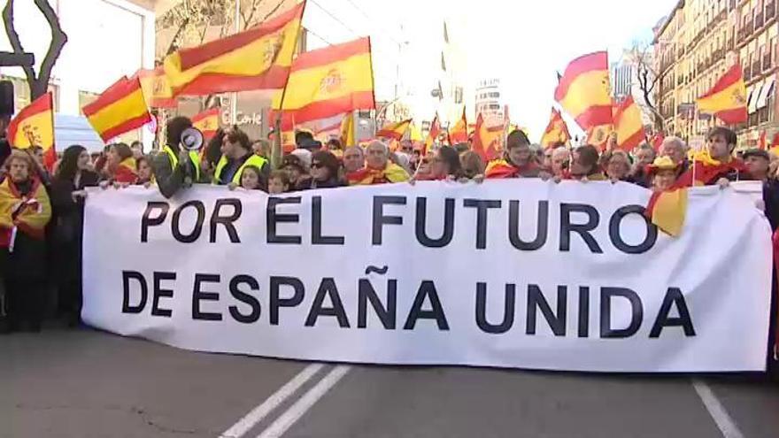 Multitudinaria manifestación en Madrid por la unidad de España